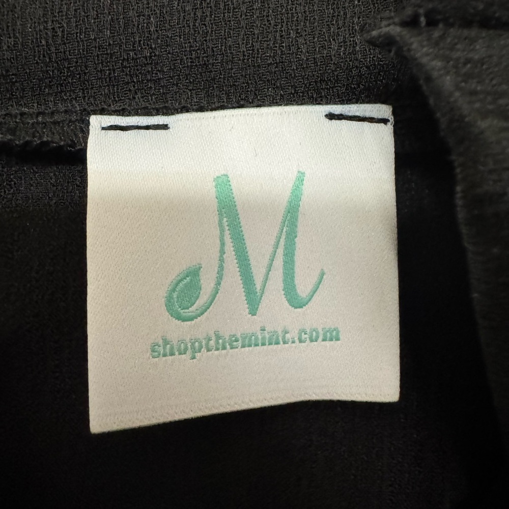 Black Sleeveless Dressy Blouse - Picture 3 of 5
